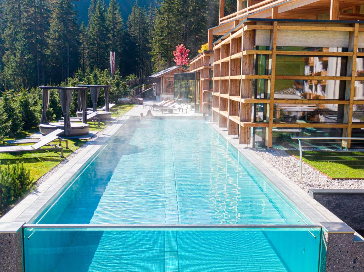 Hotel Cristallo - Wellness Mountain Living Badia  Extérieur photo