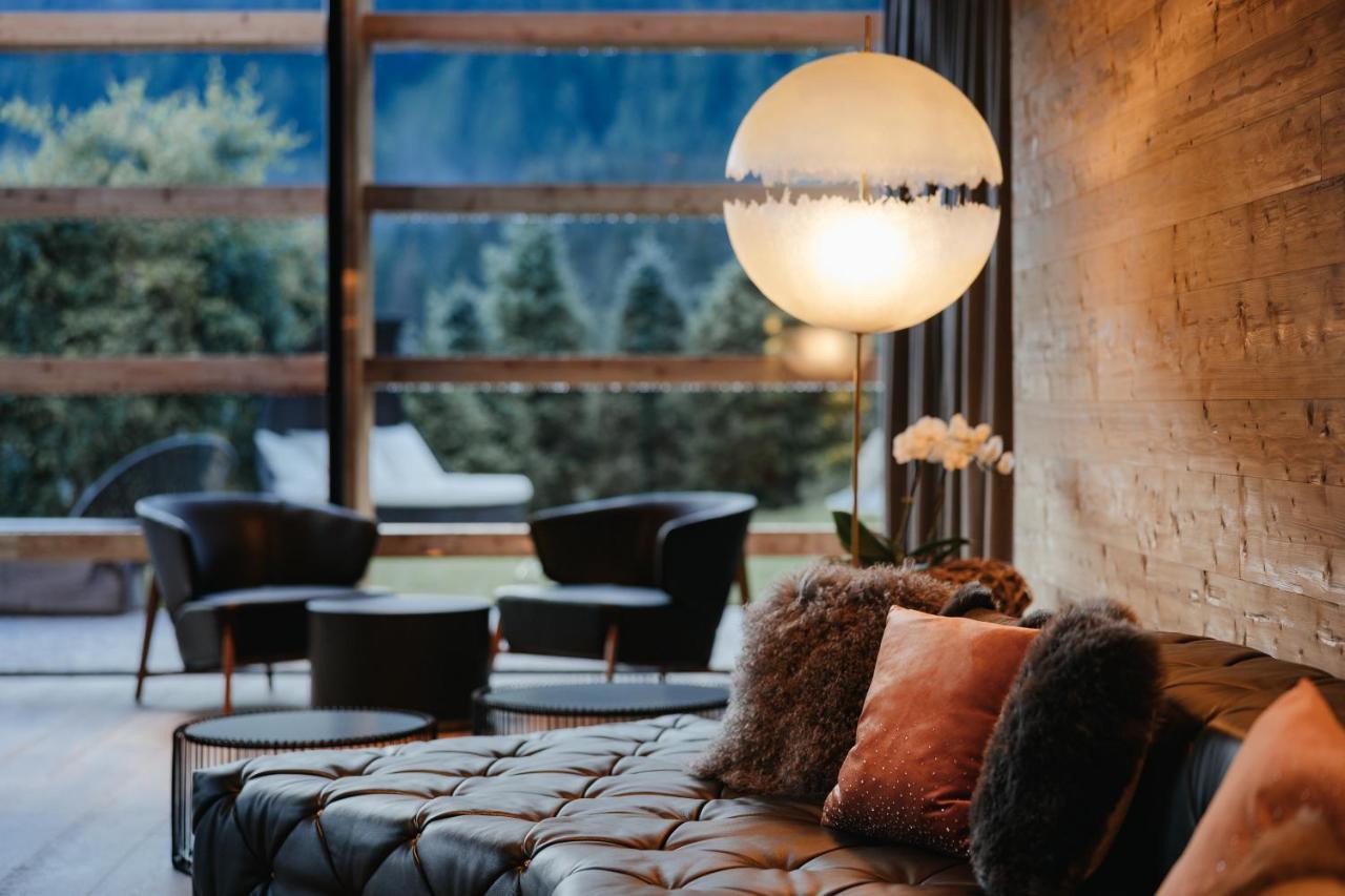 Hotel Cristallo - Wellness Mountain Living Badia  Extérieur photo
