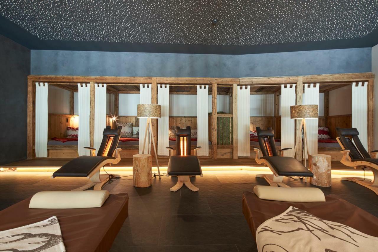 Hotel Cristallo - Wellness Mountain Living Badia  Extérieur photo
